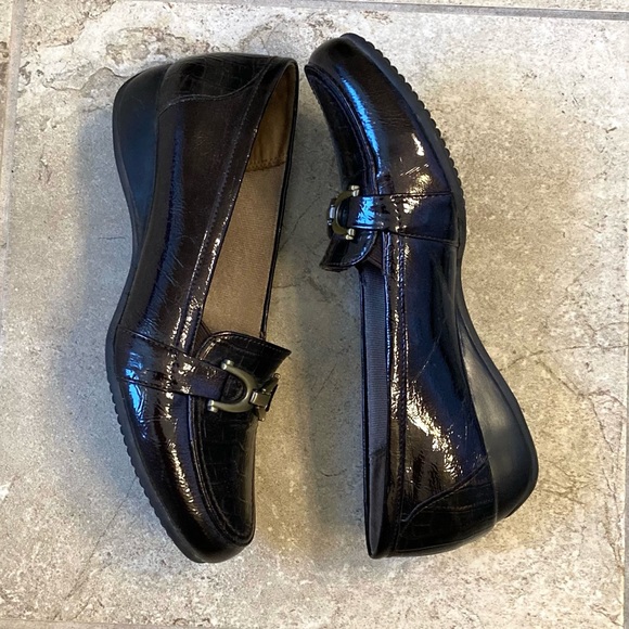 Life Stride Shoes - Picture 2 of 6